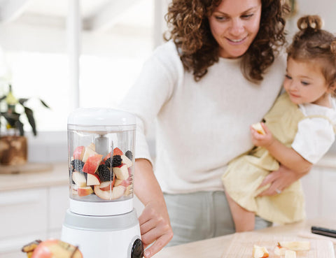 Solid Feeding Bundle | Automatic Baby Food Maker + Reusable Baby Food Pouches Bundle Blue & Green
