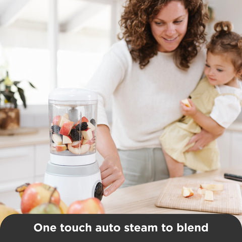 Automatic Baby Food Maker & Silicone Food Pouches Bundle in Peach & Blush